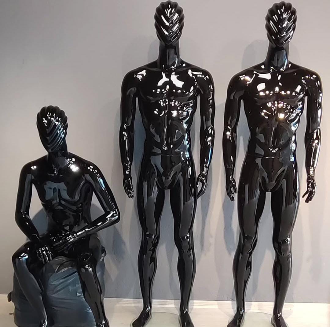 Kaan Vitrin Mankenleri